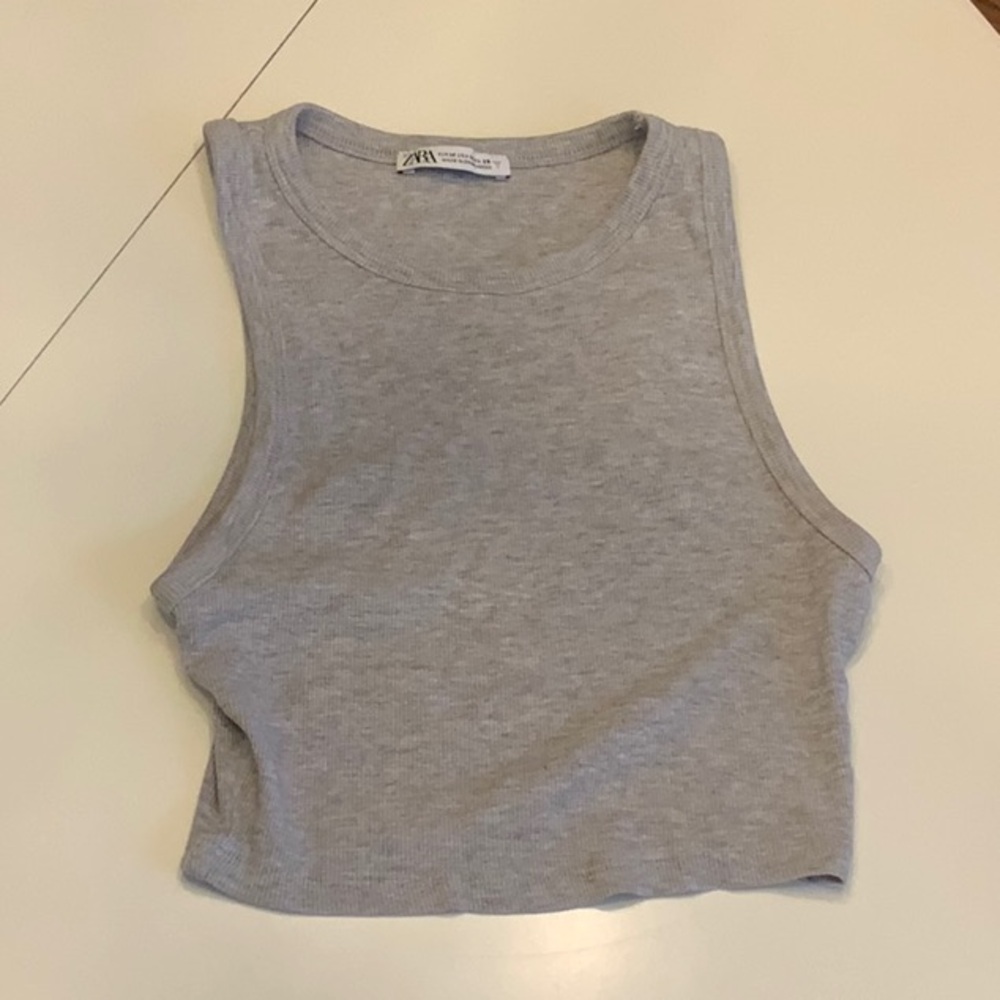 Zara Women's cropped tank top
